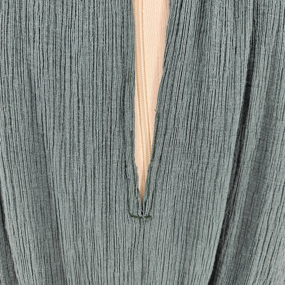 Anthropologie Wide Leg Pants Romper Green Sleeveless VNeck Halter Jumpsuit Large - Picture 7 of 10